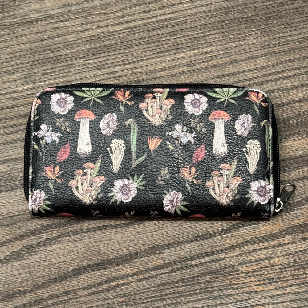 Cottagemore Mushroom Wallet
